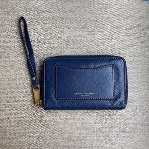 MARC JACOBS wristlet wallet